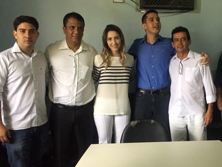 Lourenço Neto, Lourencinho, Monalisa (que assumiu a ARS), Zé Antonio e Juarez Lourindo (que deixa o cargo)