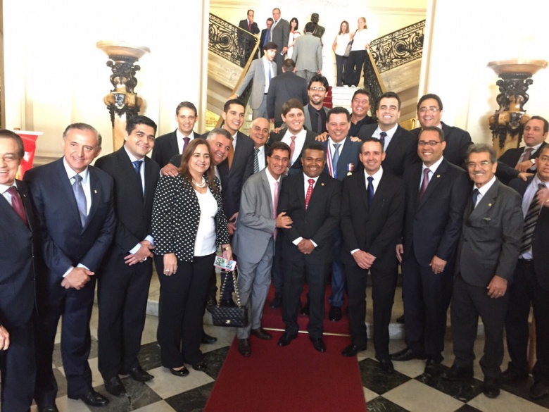 Deputados, empresários e vereadores foram ao Rio de Janeiro para prestigiar o governador Marconi Perillo