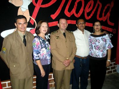 Sargento Anjos, secretária Maria Fernandes, Major Waldir, prefeito Biri e Vilma Ney