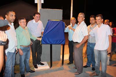 Odair Justino durante inauguração de obra em Novo Planalto: resgate de compromissos e mais obras