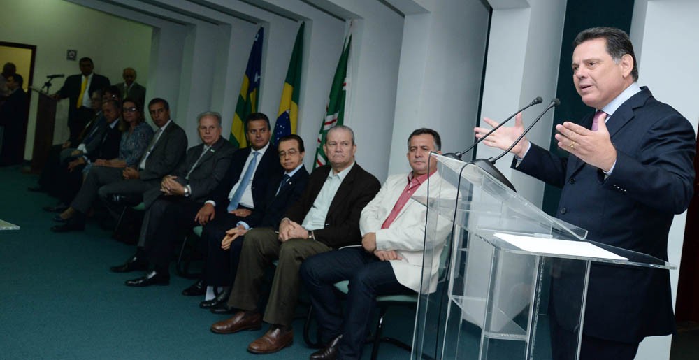 Governador Marconi Perillo discursa para falar da importância do crescimento econômico do Estado em 2015, apesar da grande crise no Brasil