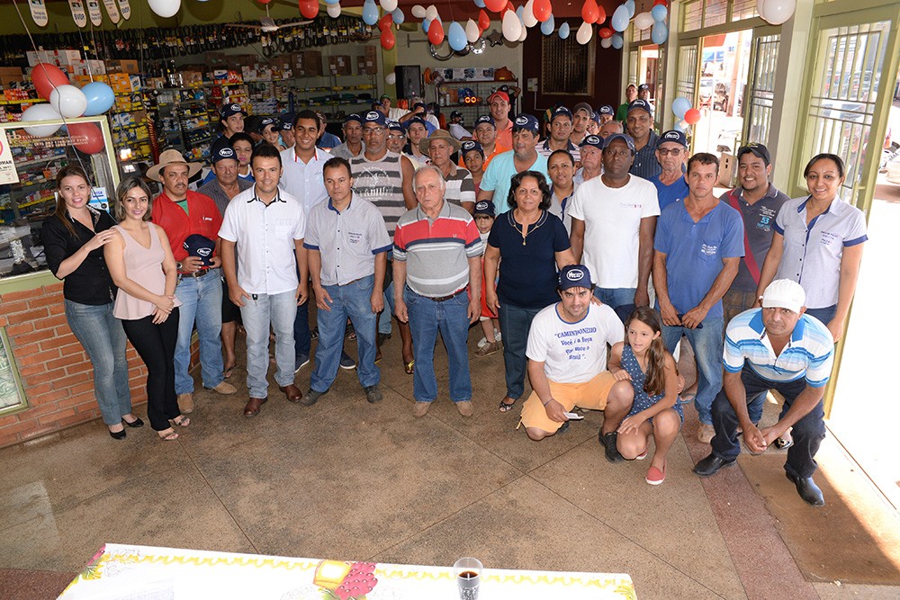 Festa do caminhoneiro na empresa Ibraim Peças e Acessórios em Porangatu: reconhecimento à classe