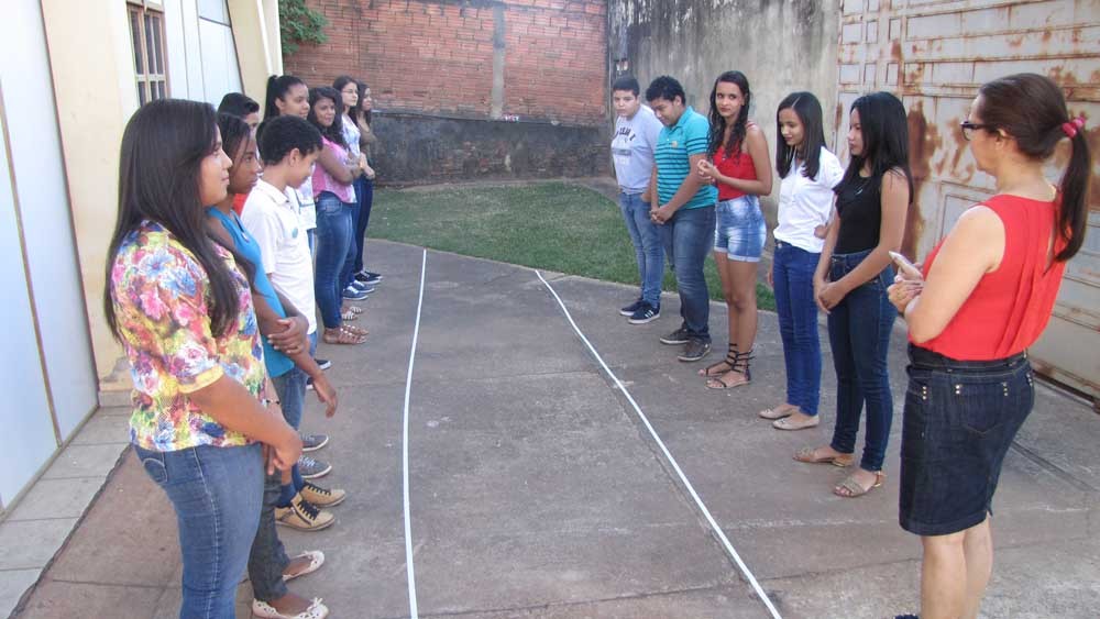 Alunos que participaram da consulta lúdica em Niquelândia: sobre como melhorar o ambiente escolar