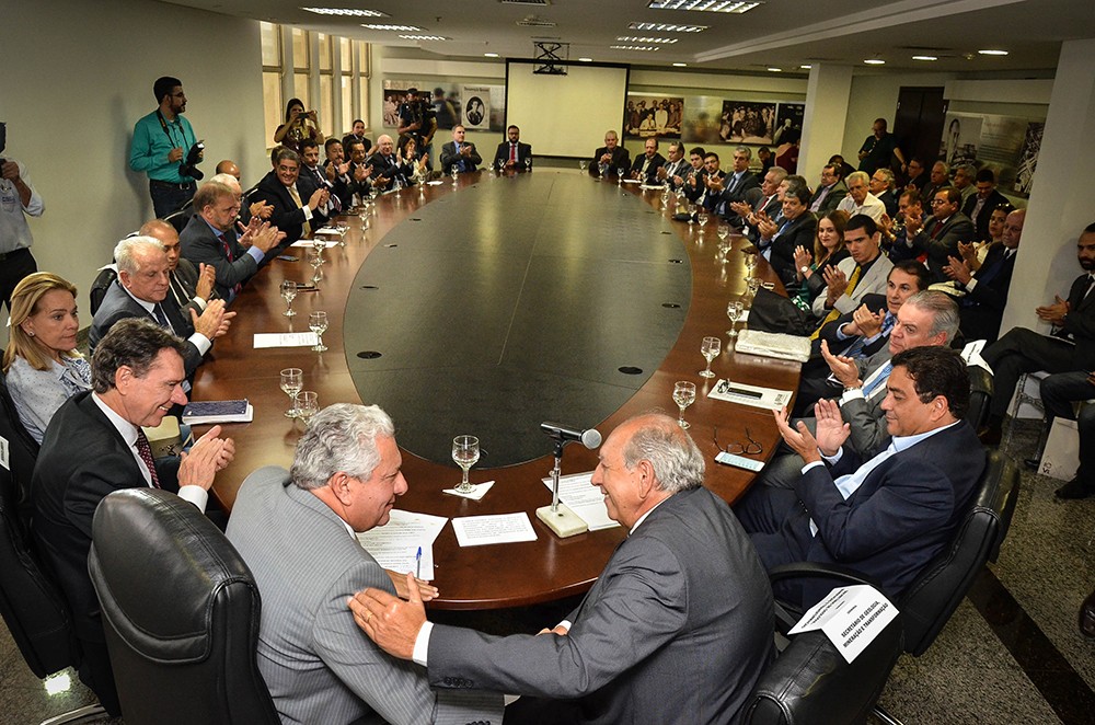 Secretário Vilmar Rocha comandou reunião com empresários do ramo de mineração: novos investimentos