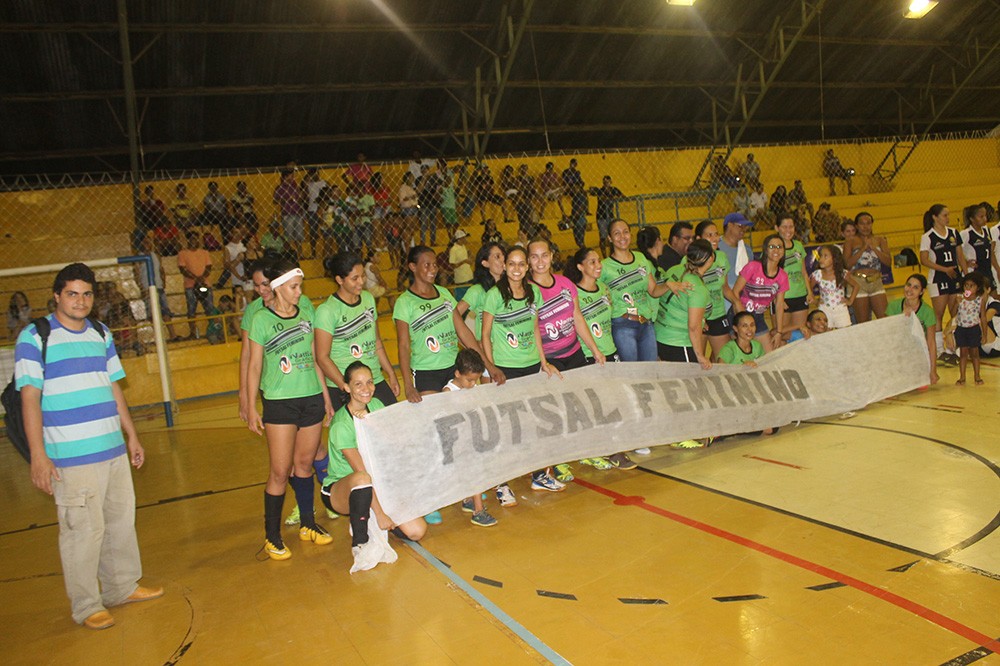 Meninas de Minaçu foram as campeãs de 2017 no torneio da Liga do Norte Goiano de Futsal: uma vitória da superação e da força de vontade