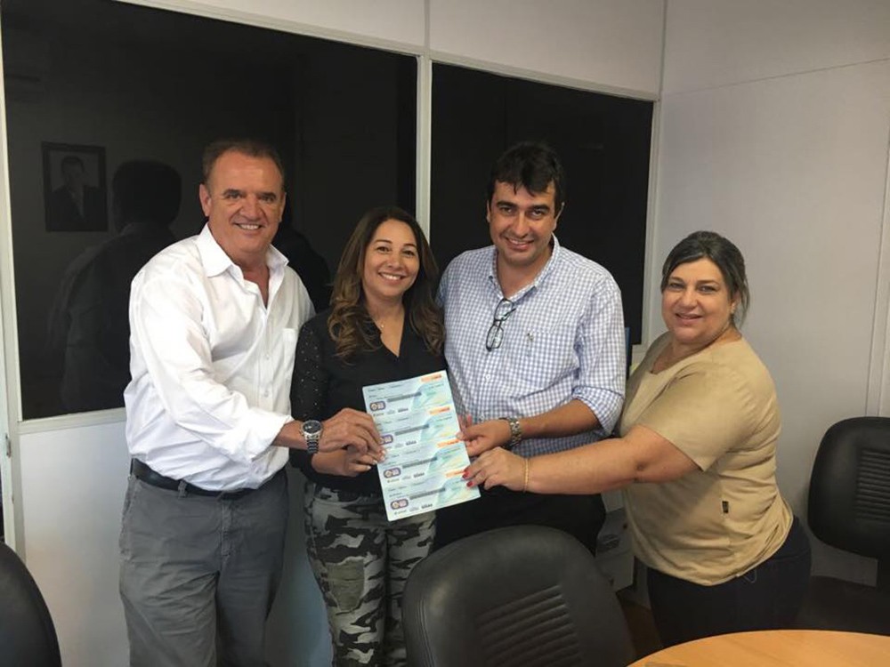 EmÃlio, prefeita Ana Maria, Luiz Stival: recursos para obras do Centro de Saúde no Distrito de Mandinópolis
