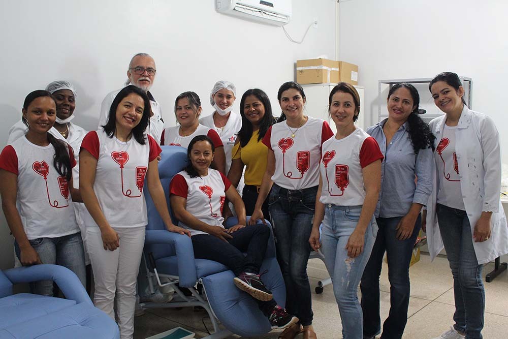 Servidores que trabalharam na campanha para doação de sangue: estoques ficam em baixa no carnaval