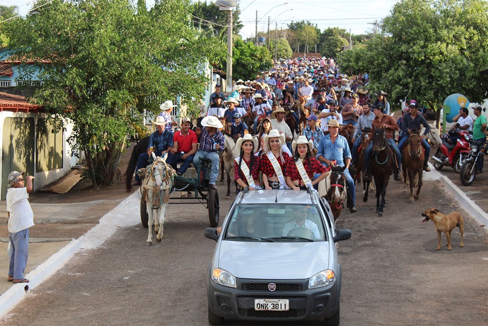 A tradicional cavalgada reuniu milhares de pessoas na comemoração do aniversário da cidade de S. PatrÃcio