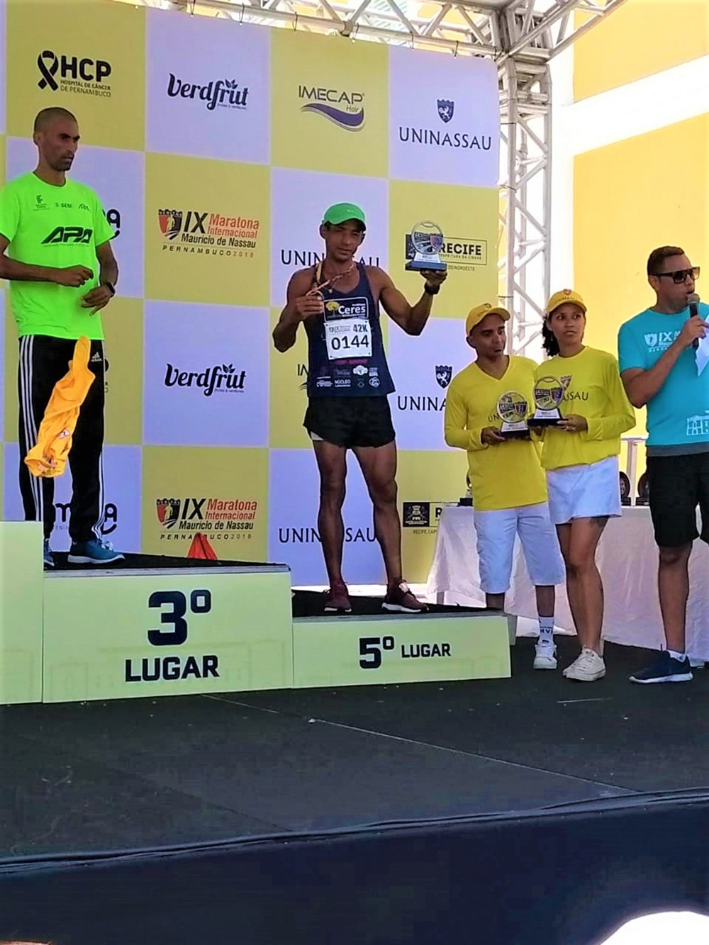Maratonista Divino, da cidade de Ceres, em mais um pódio da sua carreira de sucesso: ele cobra mais apoio