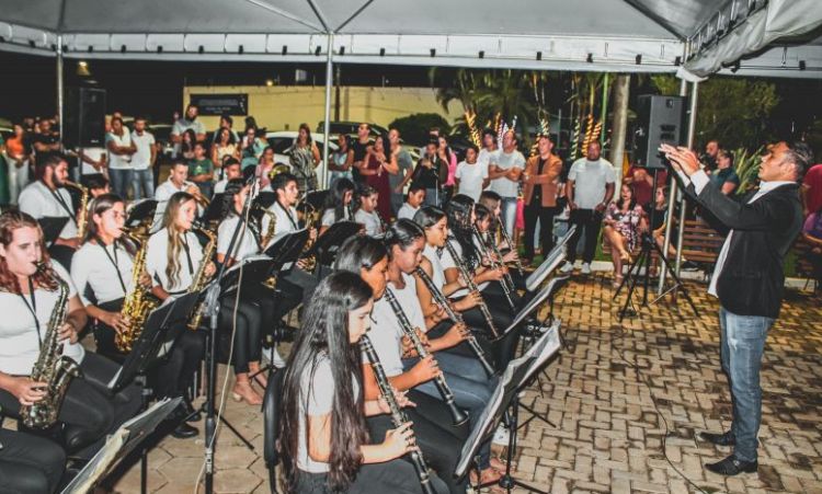 Projeto cultural em Alto Horizonte forma músicos profissionais há mais de 15 anos