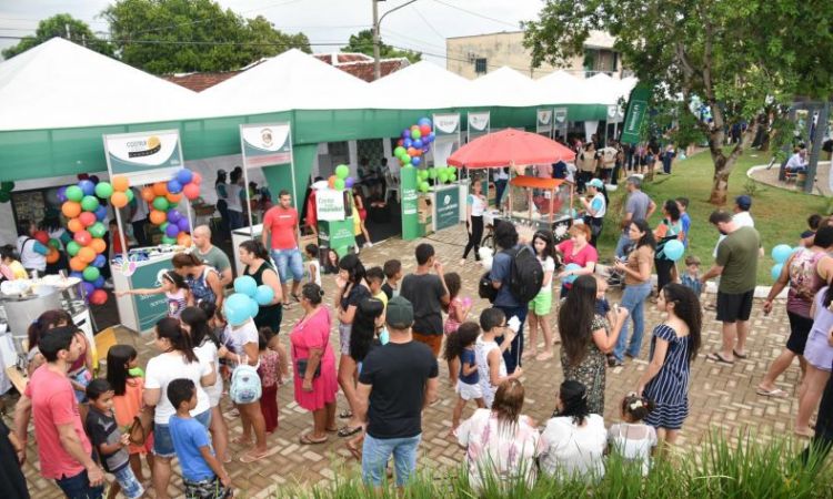 1º Dia do Cooperativismo de Uruaçu beneficia 2,5 mil pessoas