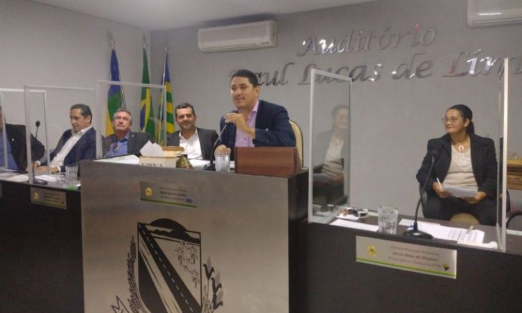 Vereador Israel Matozinho recebe homenagem da UVG