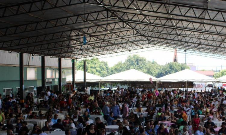 Alto Horizonte fez aniversário e moradores ganharam cesta.