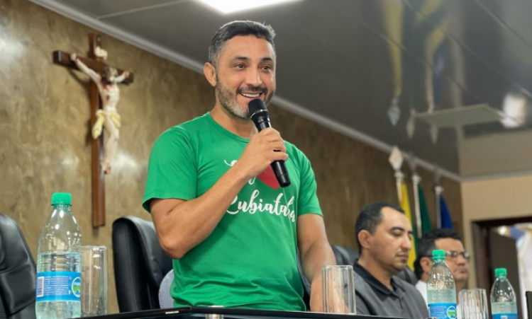  Prefeito Padre Weber destaca papel singular do conselheiro.