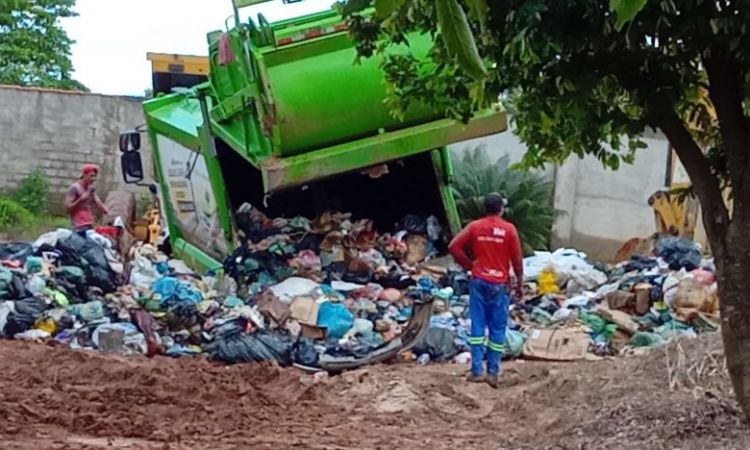 O retrato do abandono na cidade de Campinorte: falta ação da prefeitura para resolver problemas