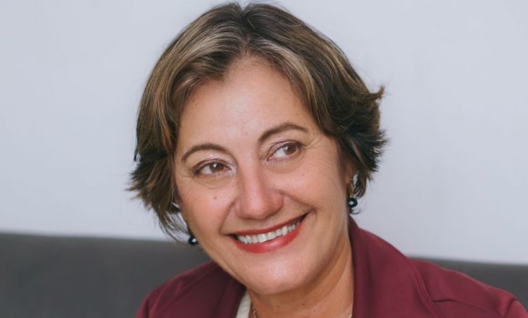 Eumi Camargo é a pré-candidata do grupo da atual prefeita Cássia Dourado