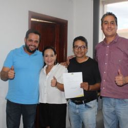 Tiago, Telma Rego, Carlinhos e Paulinelly, presidente da câmara