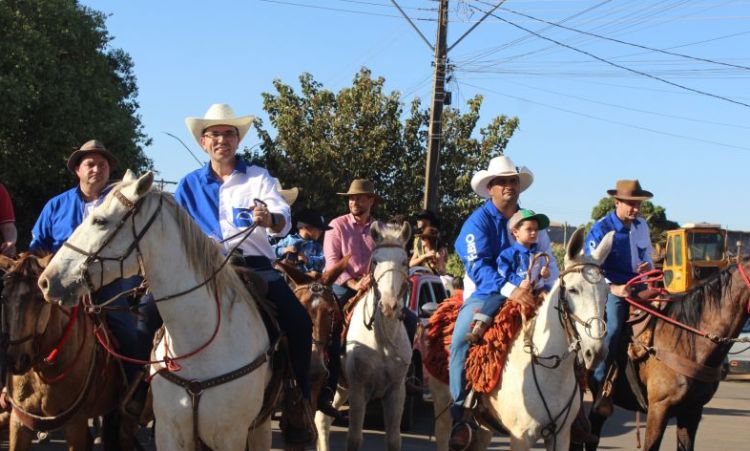 Itapaci abre comemorações dos 81 anos com cavalgada e festa popular