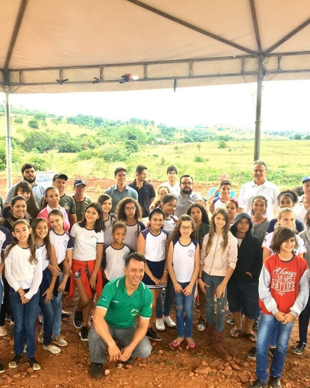 Prefeito Fred mobiliza comunidade para ajudar no plantio de mudas nativas no municÃpio de Rialma