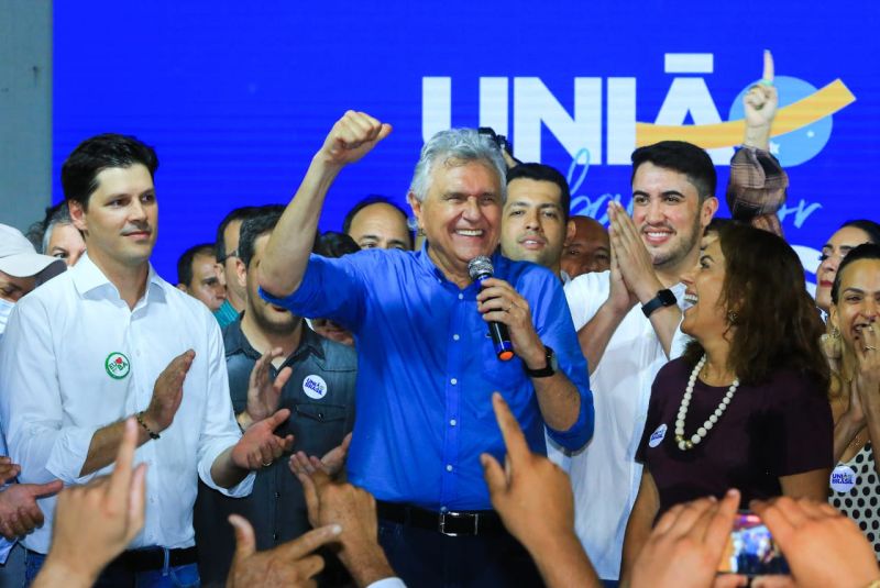 Ao lado de Daniel Vilela, de Paulo Vítor, Gracinha Caiado e de centenas de lideranças, Caiado participa de ato em Jaraguá