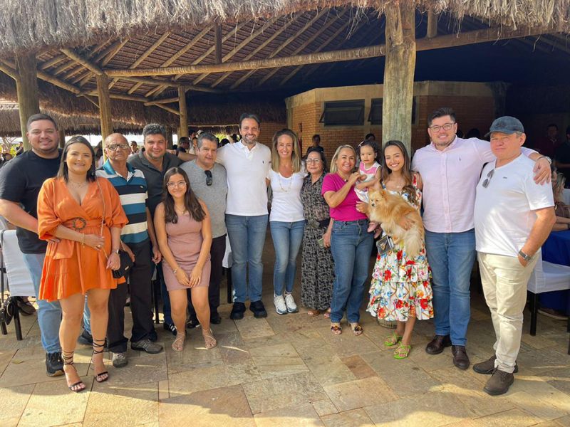 Prefeito Gilber e comitiva foram prestigiar aniversário de postulante ao Senado em Goiás pelo PP