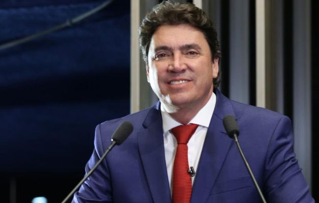 Wilder Morais lamenta decisão de Barroso, do STF, em suspender piso salarial de enfermeiros no Brasil