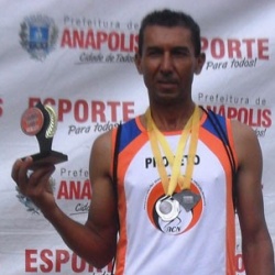 Divino foi o vencedor do Circuito de Rua 2015 em AnÃ¡polis 