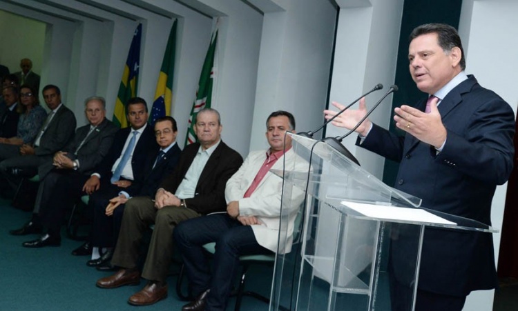 Governador Marconi Perillo discursa para falar da importÃ¢ncia do crescimento econÃ´mico do Estado em 2015, apesar da grande crise no Brasil