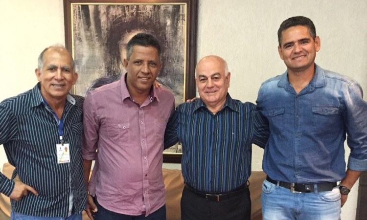 Assessor, Peixe, Helio de Sousa e Roni: visita de cortesia ao presidente
