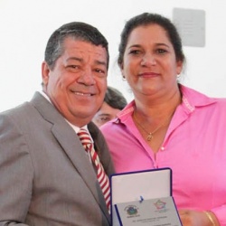 Geraldo recebe homenagem da presidente da CÃ¢mara Simone Rabelo 
