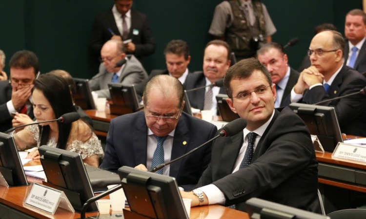 Deputado federal Marcos AbrÃ£o na ComissÃ£o de Desenvolvimento Urbano