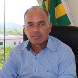 Em decisÃ£o de grupo, prefeito  vai buscar reeleiÃ§Ã£o em Ipiranga
