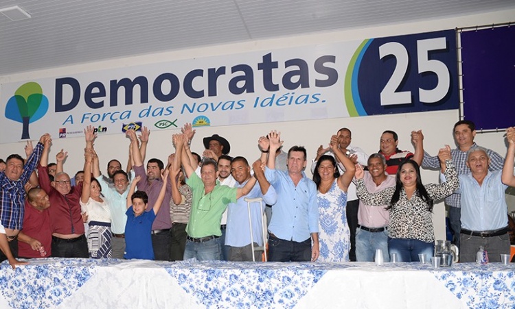 DEM faz convenÃ§Ã£o para homologar Nick Barbosa em MinaÃ§u: ele aposta em chapa de vereadores com nomes que nunca disputaram eleiÃ§Ãµes antes
