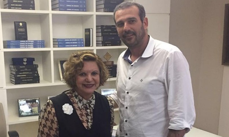 LÃºcia VÃ¢nia com Renato de Castro: em busca de parcerias no Senado