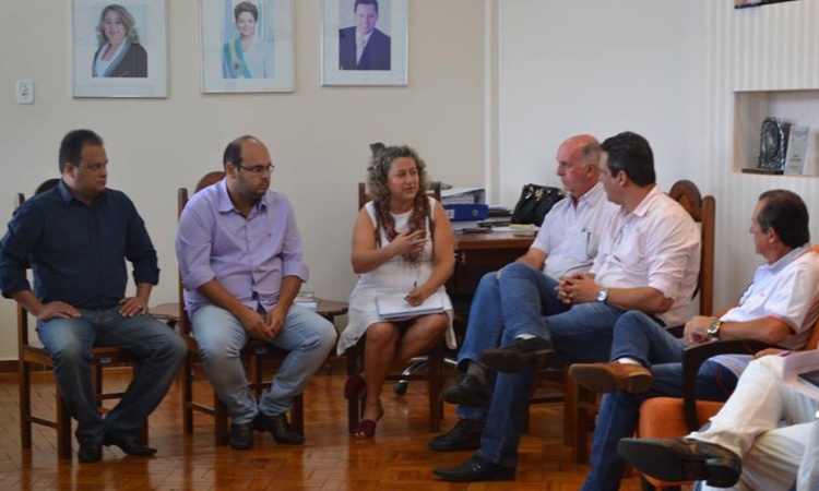 InÃªs Brito conversa com prefeito eleito Rafaell Melo sobre transiÃ§Ã£o: informaÃ§Ãµes sobre a atual administraÃ§Ã£o