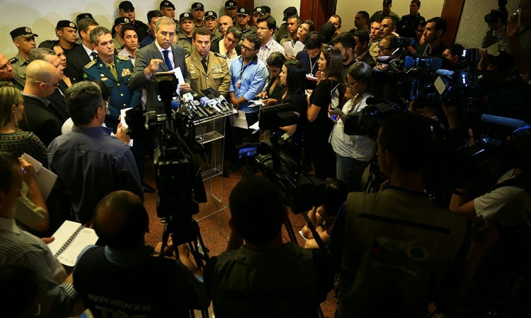 JosÃ© Eliton durante entrevista coletiva para falar sobre aÃ§Ã£o da PF na segunda fase da OperaÃ§Ã£o 6Âº Mandamento