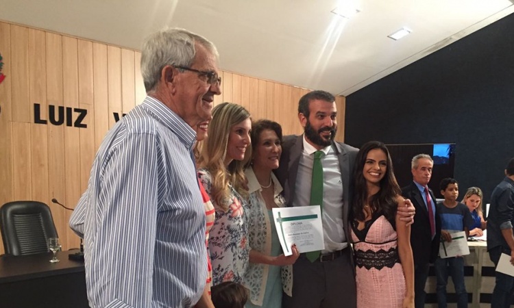 Deputado Renato de Castro com familiares na diplomaÃ§Ã£o em GoianÃ©sia