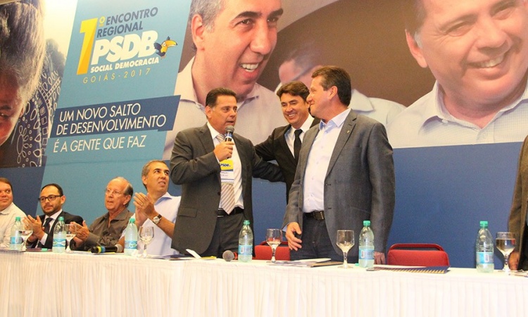 Governador Marconi com Wilder Morais, Giuseppe Vecci, JosÃ© Eliton e Helio de Sousa: sem divisÃ£o na base