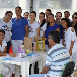 Profissionais envolvidos na mobilizaÃ§Ã£o sobre o Dia Mundial da ConscientizaÃ§Ã£o do Autismo