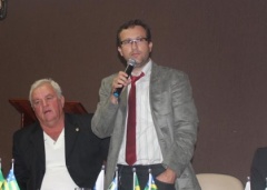 Rodrigo do Café (em pé) teve mandato cassado