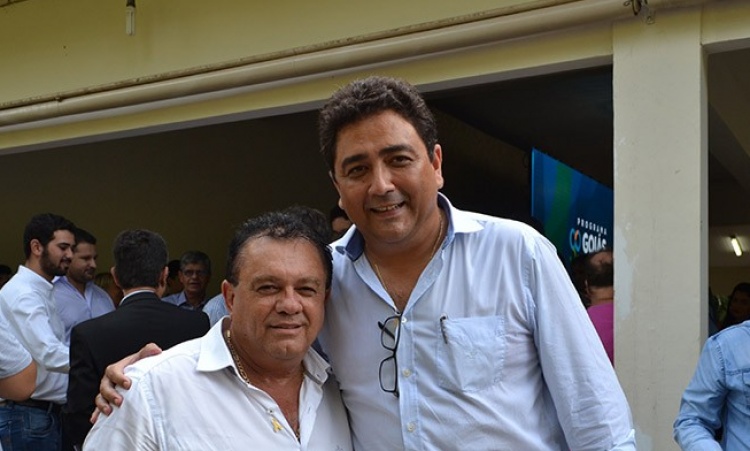 Prefeito Ziquinho fez entrega de documentos ao secretÃ¡rio Talles Barreto