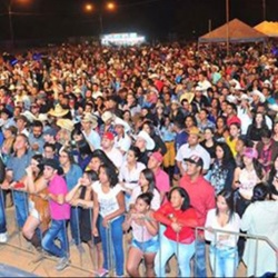 Um pÃºblico recorde assistiu ao show organizado pela prefeitura