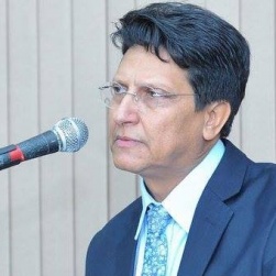 Valdeto garante licenÃ§a maternidade de 180 dias a servidoras da educaÃ§Ã£o