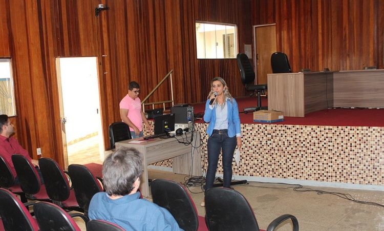 SecretaÃ¡ria Aulcilene comandou a audiÃªncia para discutir a LDO