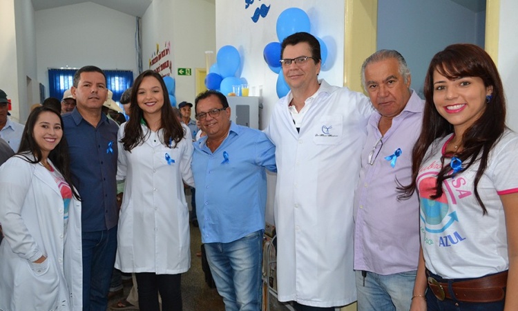 Prefeito Ziquinho com o secretÃ¡rio Saulo, mÃ©dico MÃ¡rcio MendonÃ§a e o vice-prefeito Artemo e enfermeiras 