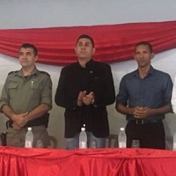 Autoridades de NiquelÃ¢ndia participam da formatura de mais uma turma do PROERD: longe da violÃªncia