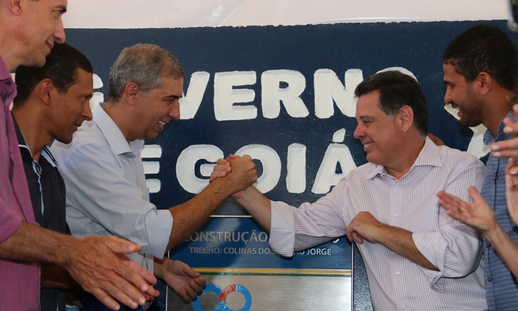 JosÃ© Eliton e Marconi Perillo: parcerias para levar obras ao Nordeste