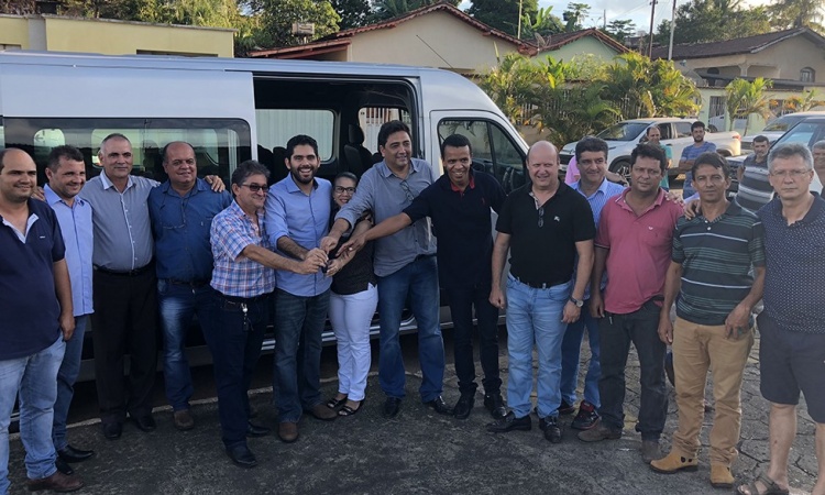 Lincoln Tejota confirma entrega de benefÃ­cios em Hidrolina