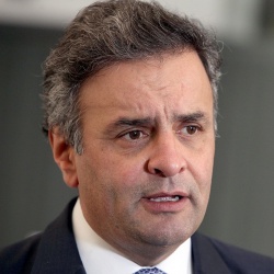 AÃ©cio Neves Ã© senador em MG pelo PSDB: livre de processo
