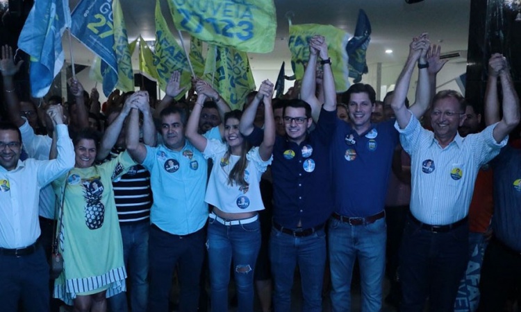 Daniel Vilela com lÃ­deres de igreja evangÃ©lica: apoio declarado